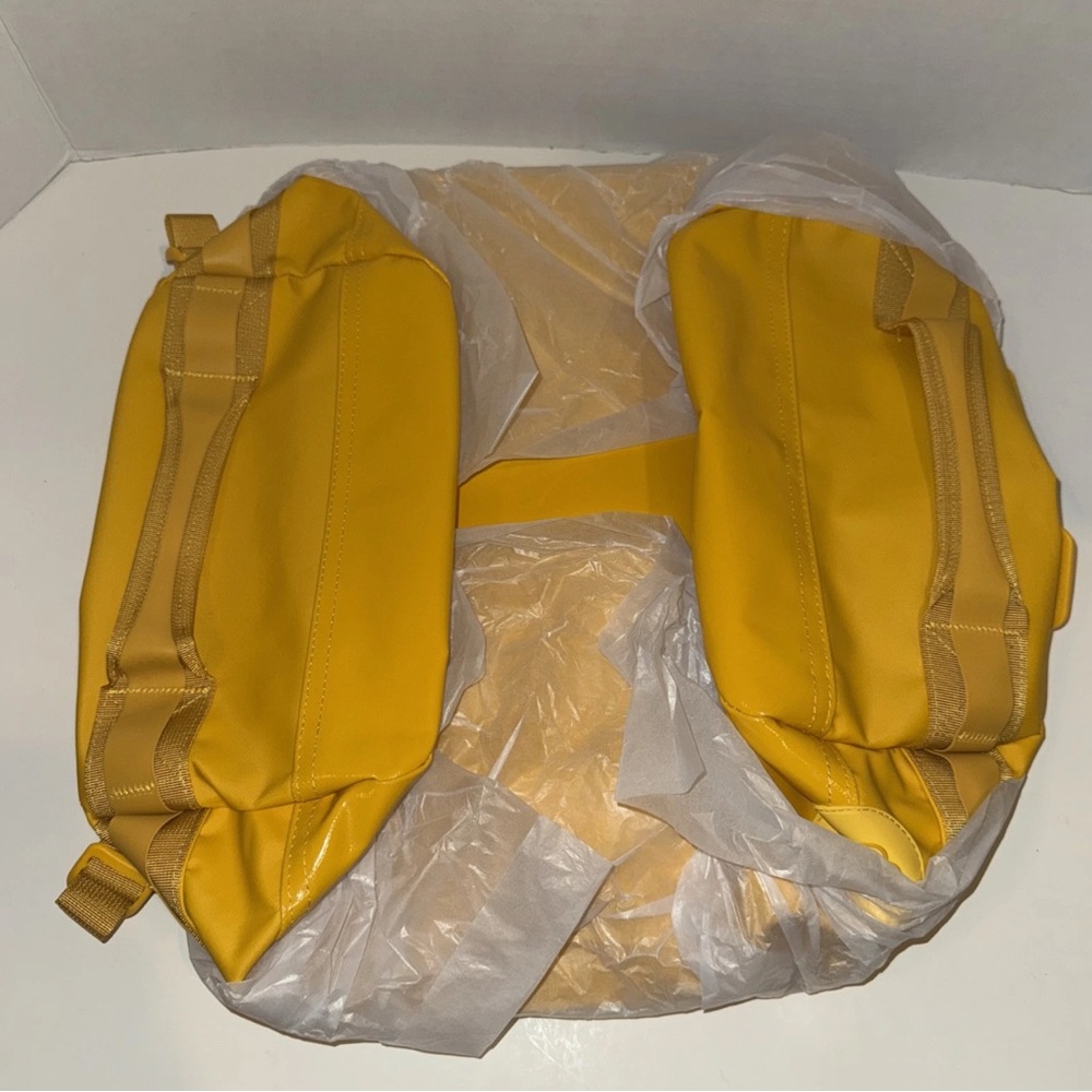Baboon to the Moon Go-Bag [Basic] — Mini (32L) Yellow NEW - Picture 3 of 12